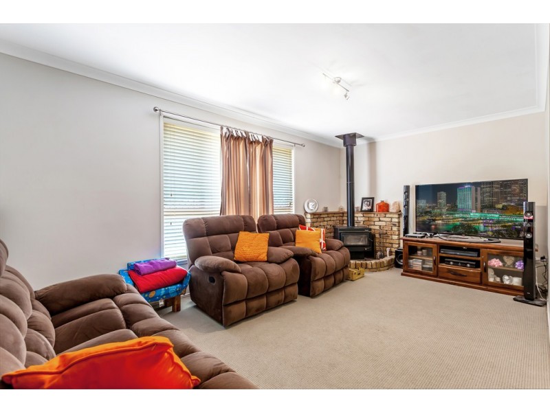 4 Bodega Court, Wilsonton Heights QLD 4350