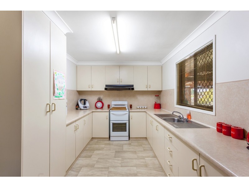 4 Bodega Court, Wilsonton Heights QLD 4350