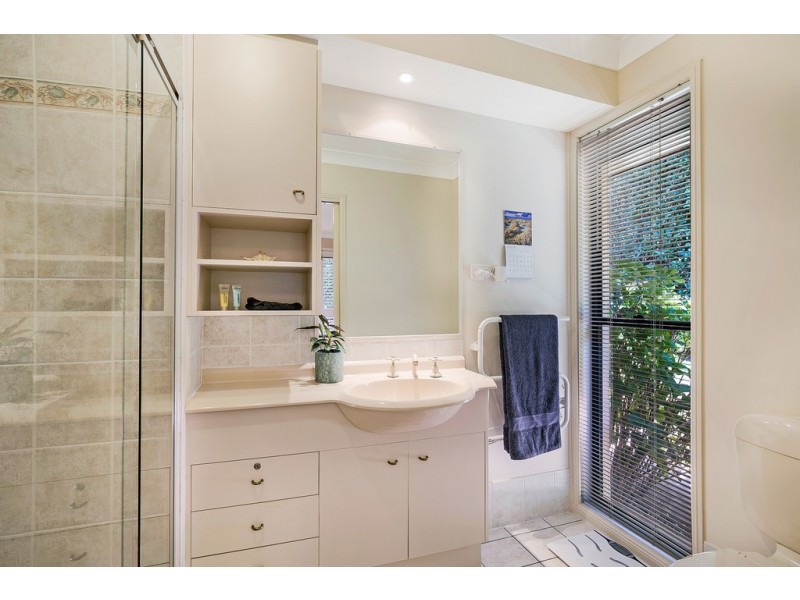 5 Turnberry Court, Middle Ridge QLD 4350