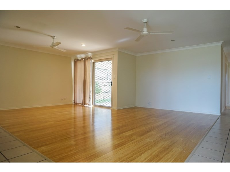 91 Hogg Street, Cranley QLD 4350