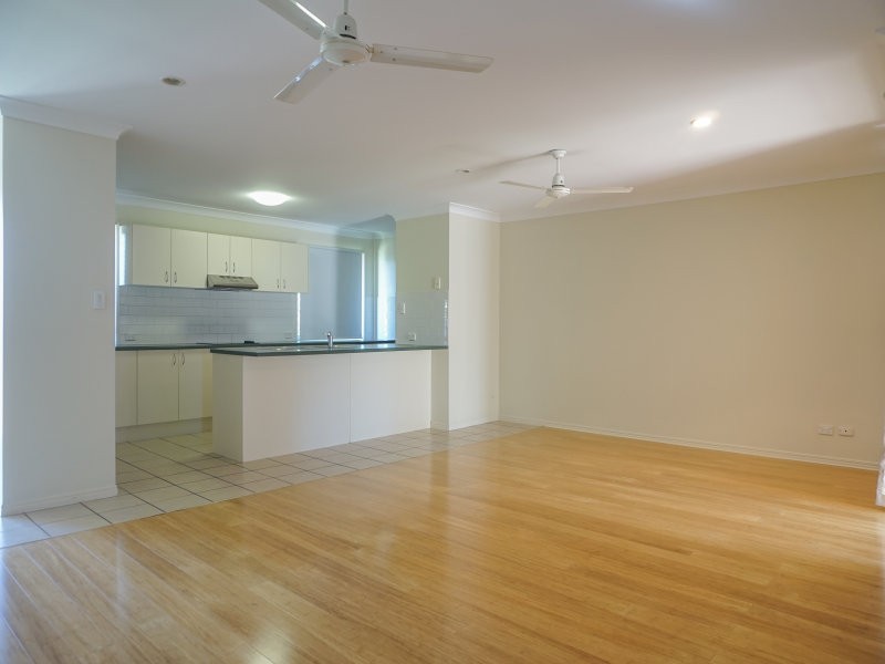 91 Hogg Street, Cranley QLD 4350