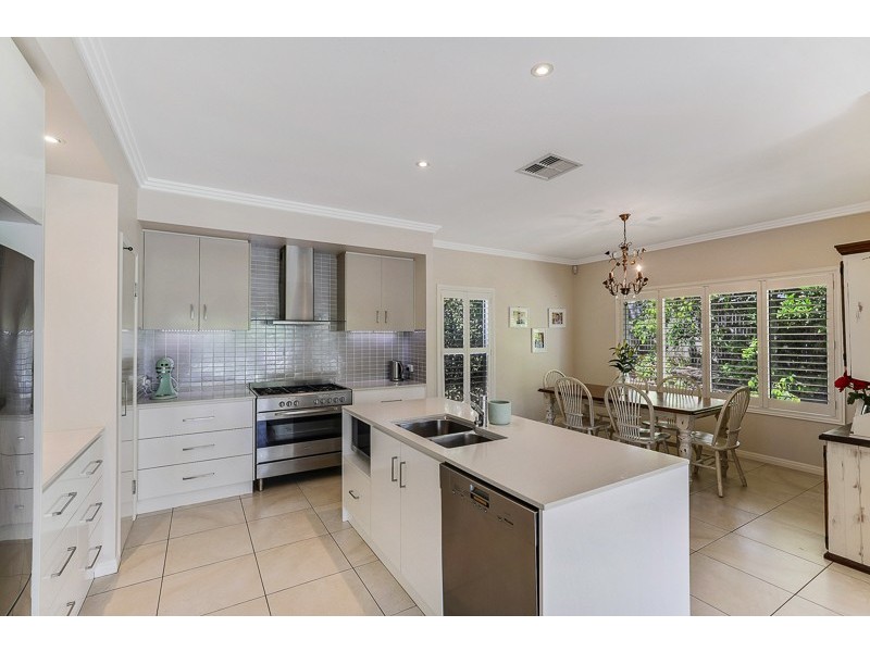 39 Piccadilly Court, Mount Lofty QLD 4350