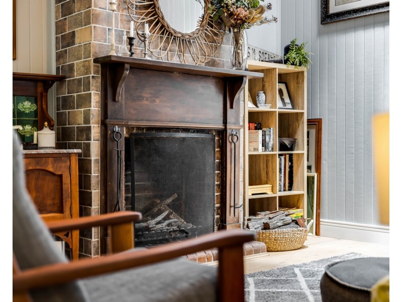 1 Wallace Street, Newtown QLD 4350