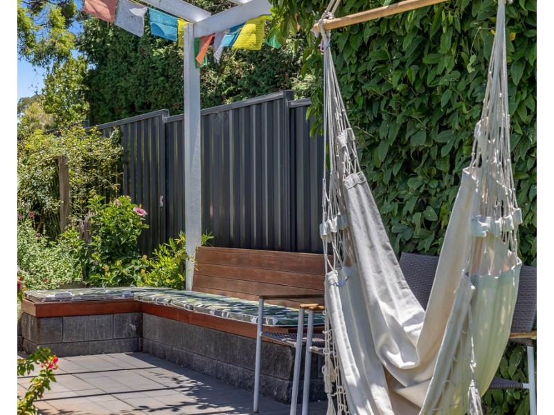 1 Wallace Street, Newtown QLD 4350