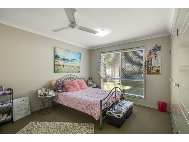 49 Sunset Drive, Glenvale QLD 4350