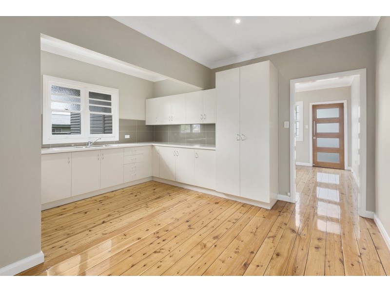 271 South Street, South Toowoomba QLD 4350