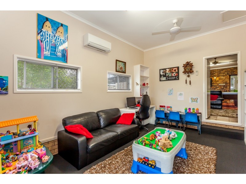 7 Cullen Court, Rockville QLD 4350