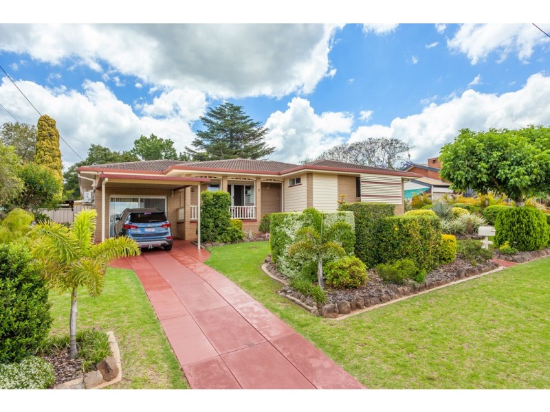 7 Cullen Court, Rockville QLD 4350