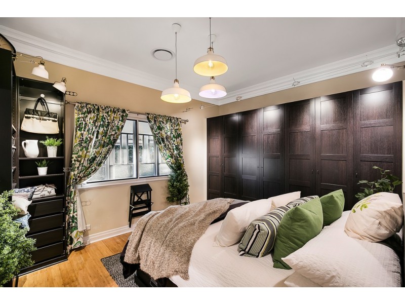 35 Mary Street, Mount Lofty QLD 4350