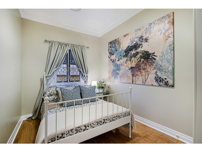 35 Mary Street, Mount Lofty QLD 4350