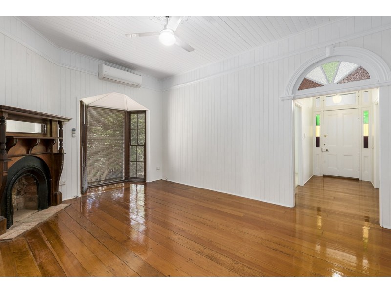 212 Geddes Street, South Toowoomba QLD 4350