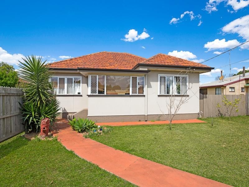 180 Holberton Street, Newtown QLD 4350
