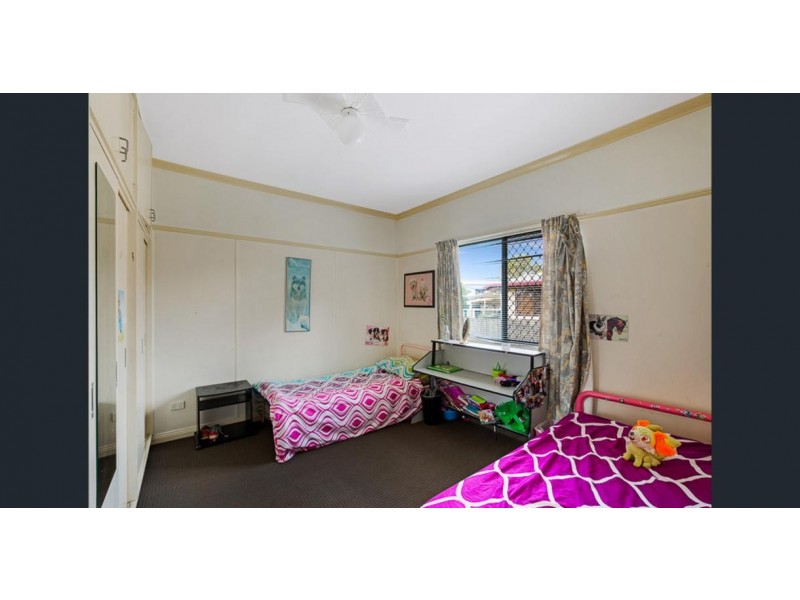 180 Holberton Street, Newtown QLD 4350