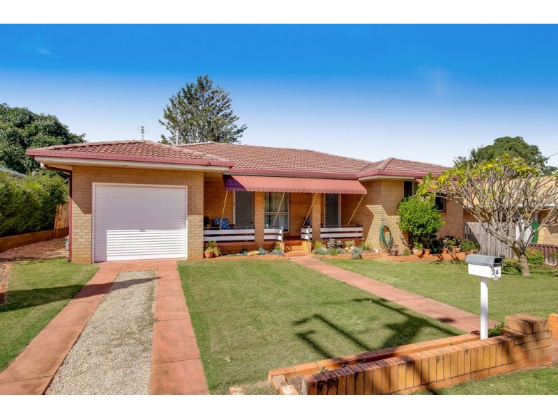 24 Richmond Drive, Wilsonton QLD 4350