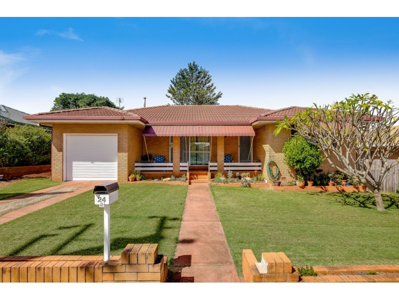 24 Richmond Drive, Wilsonton QLD 4350