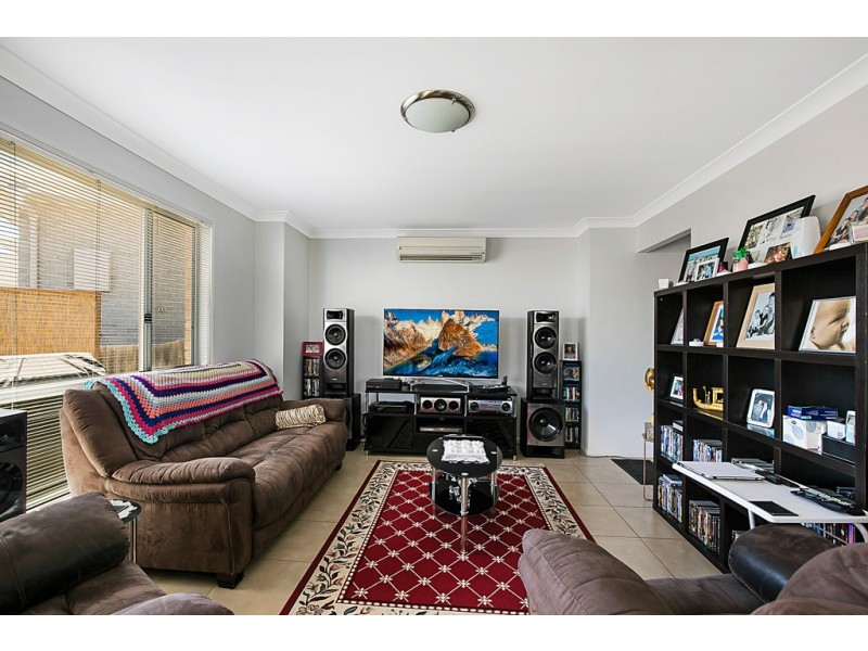 Unit 1/28 Wareena Crescent, Glenvale QLD 4350