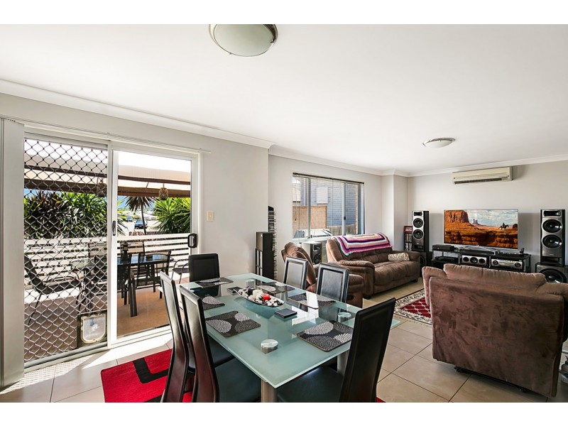 Unit 1/28 Wareena Crescent, Glenvale QLD 4350