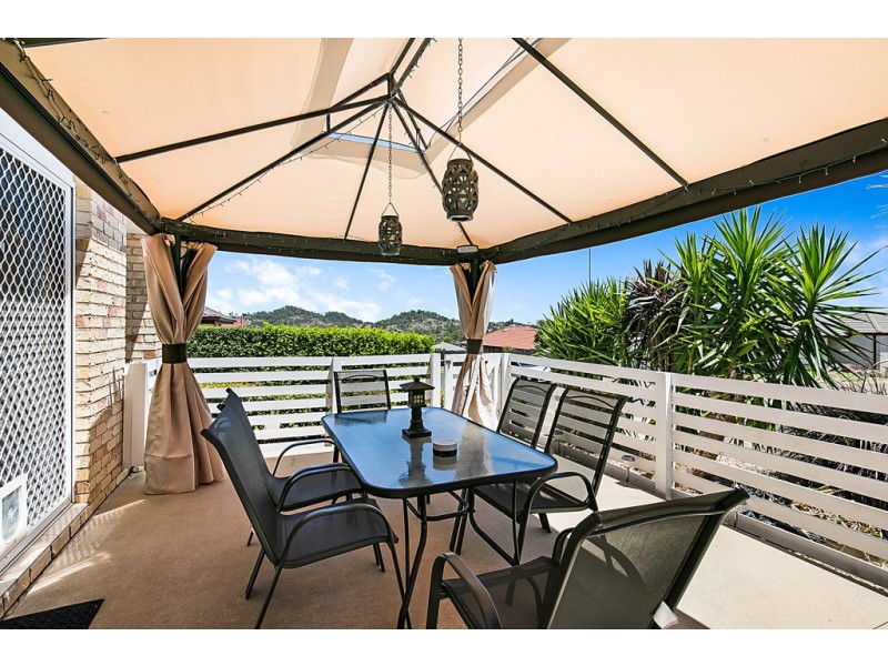 Unit 1/28 Wareena Crescent, Glenvale QLD 4350