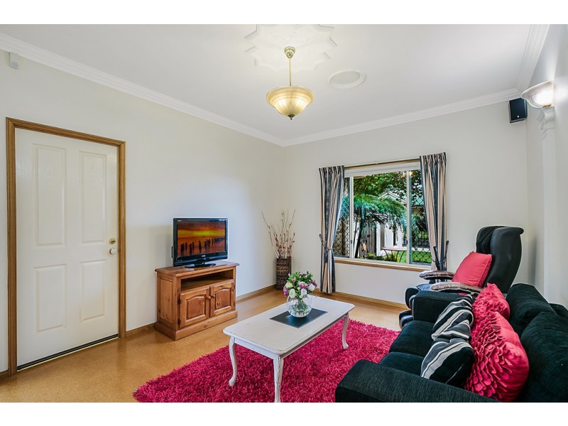 3 Spring Garden Court, Middle Ridge QLD 4350