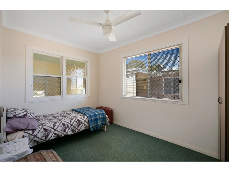 28 Weetwood Street, Newtown QLD 4350