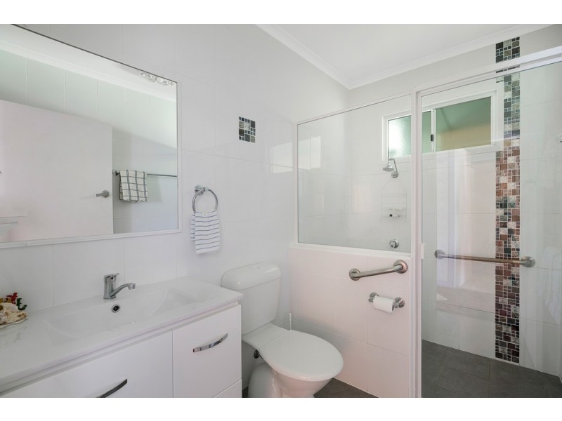 28 Weetwood Street, Newtown QLD 4350