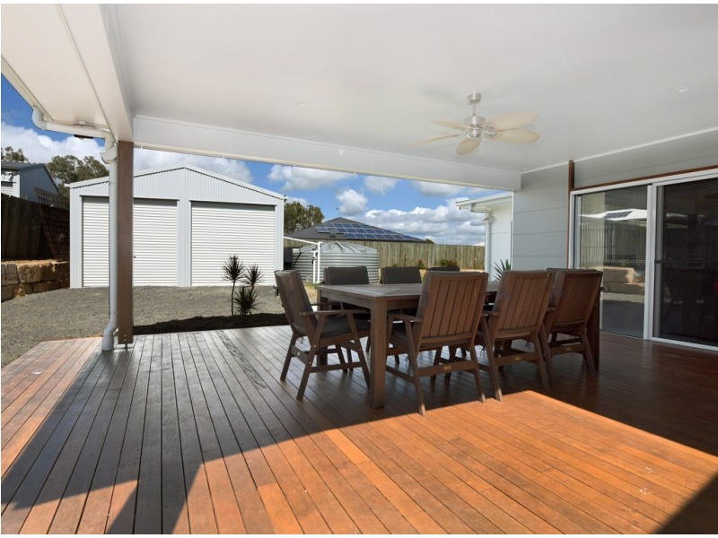 26 Maculan Crescent, Westbrook QLD 4350
