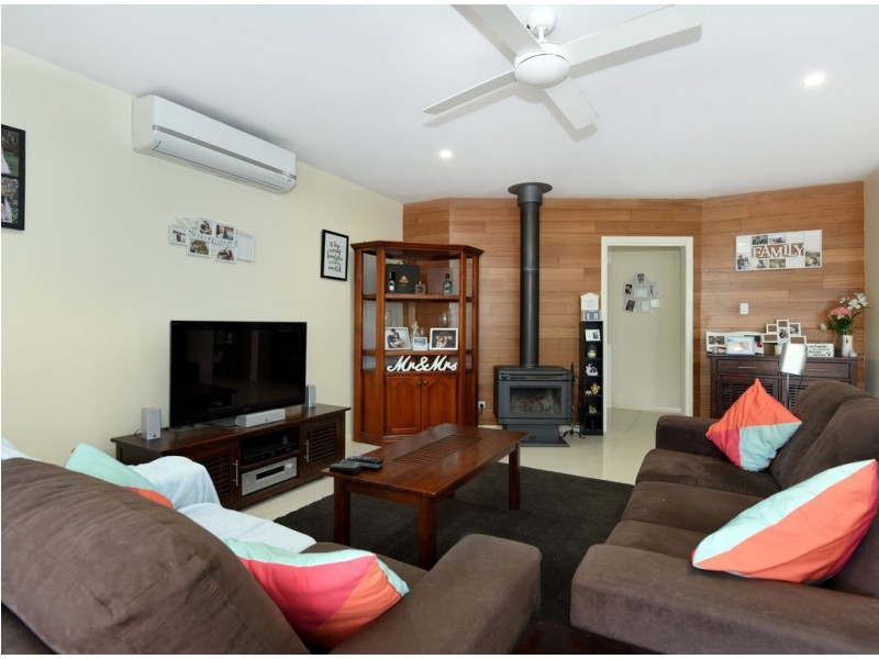 26 Maculan Crescent, Westbrook QLD 4350