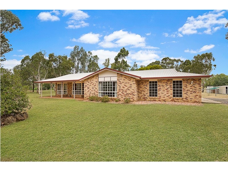 9 Voll Avenue, Oakey QLD 4401