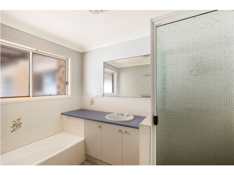 9 Voll Avenue, Oakey QLD 4401