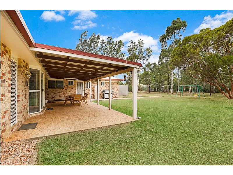 9 Voll Avenue, Oakey QLD 4401