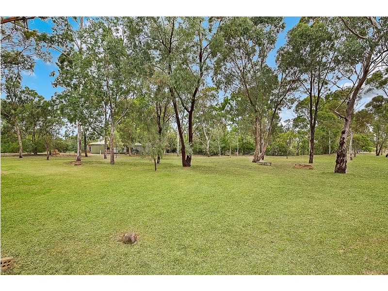 9 Voll Avenue, Oakey QLD 4401