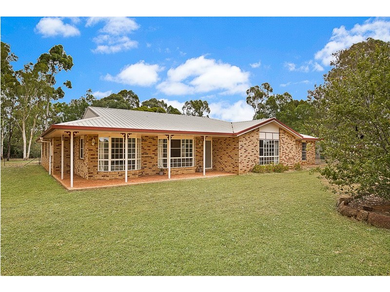 9 Voll Avenue, Oakey QLD 4401