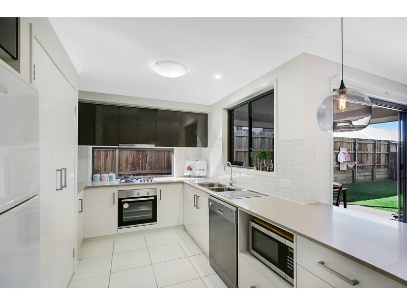 180 Kearney Street, Kearneys Spring QLD 4350