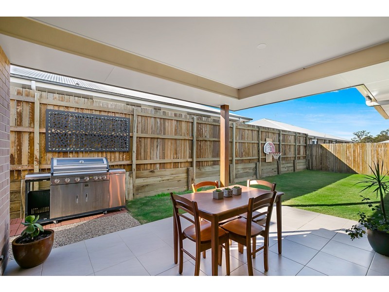 180 Kearney Street, Kearneys Spring QLD 4350