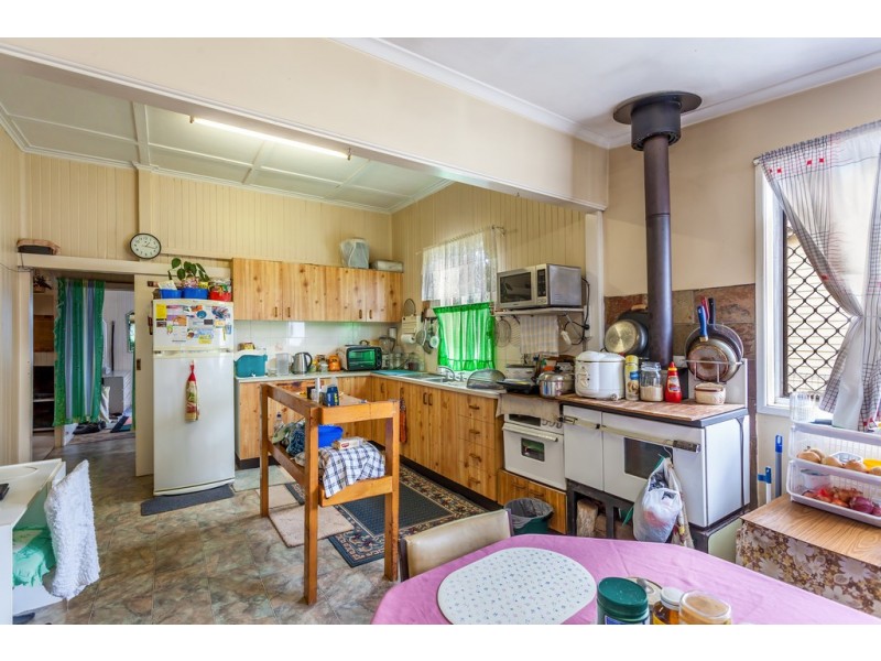 4 Wattle Street, Harlaxton QLD 4350