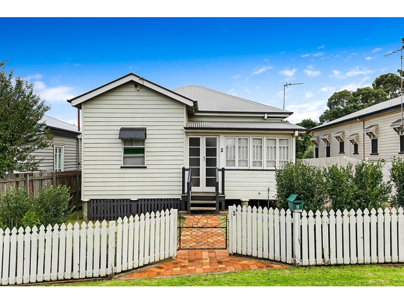 3 Trevethan Street, Mount Lofty QLD 4350