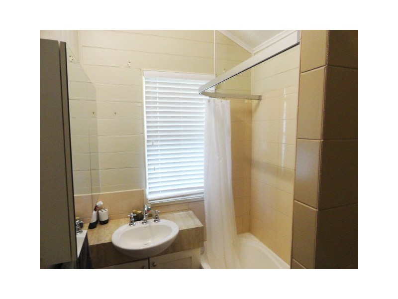 3 Trevethan Street, Mount Lofty QLD 4350