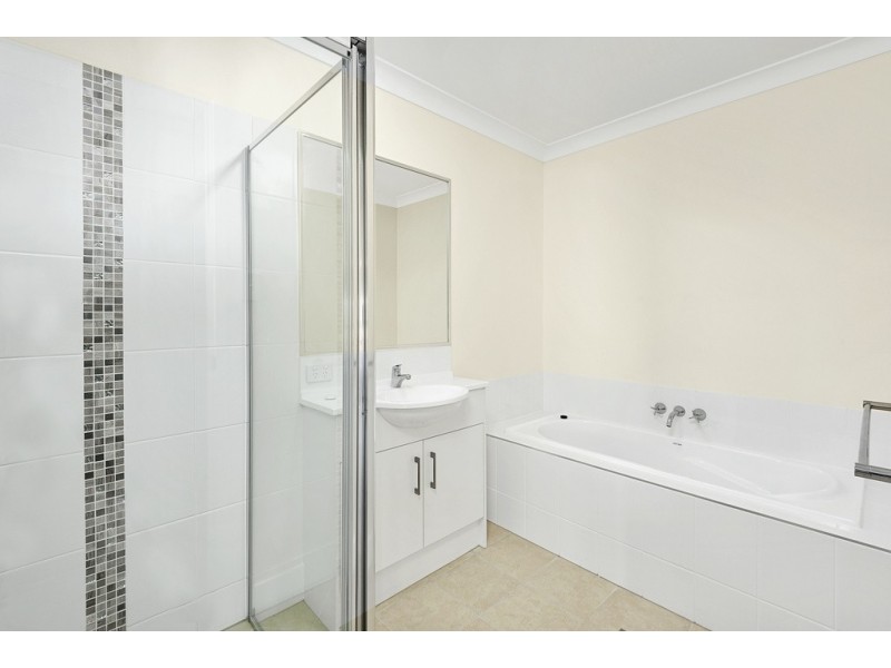 33A Alistair Street, Glenvale QLD 4350