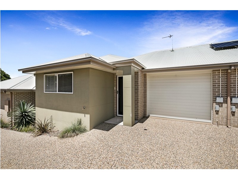 2/16 Rivett Street, South Toowoomba QLD 4350