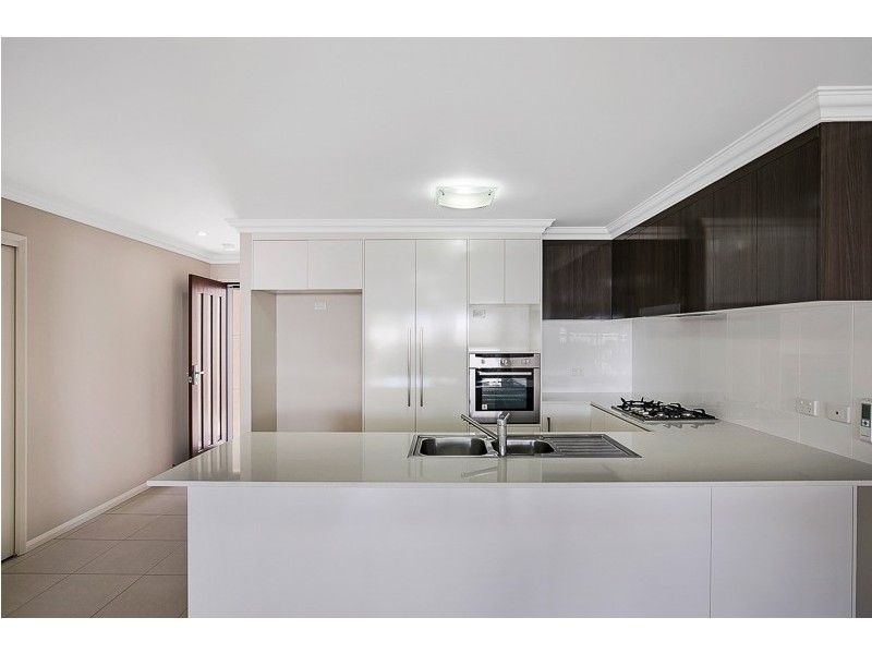 2/16 Rivett Street, South Toowoomba QLD 4350