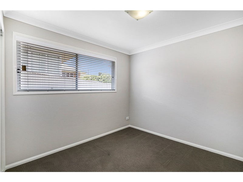 2/16 Rivett Street, South Toowoomba QLD 4350