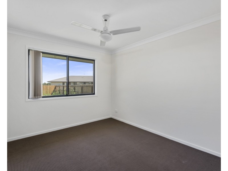 2/21 Weebah Place, Cambooya QLD 4358
