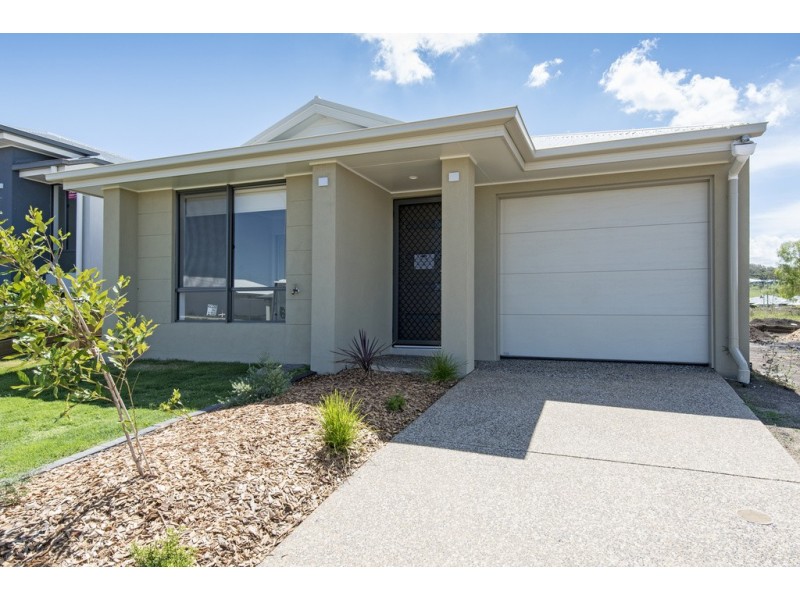 17 Minnett Street, Glenvale QLD 4350