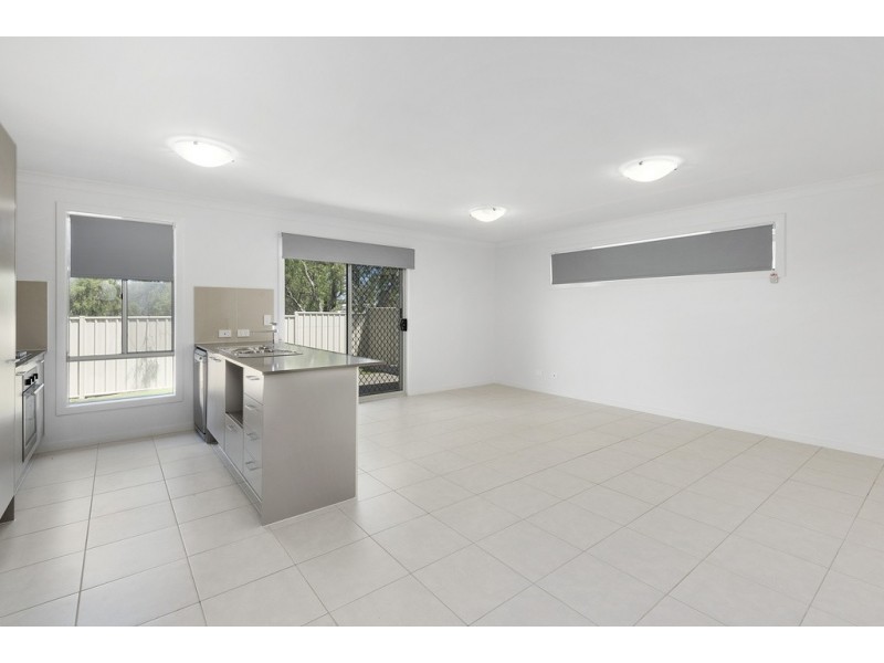 28 Minnett Street, Glenvale QLD 4350