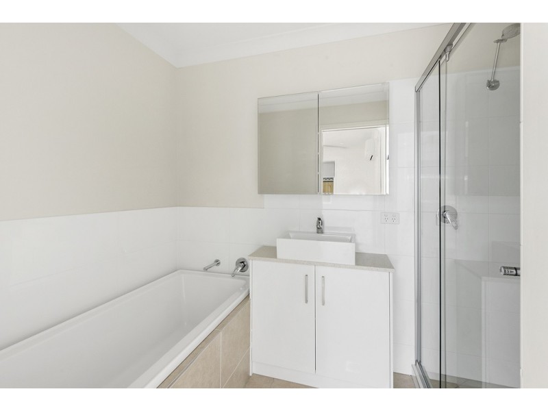 1/4 Ivy Court, Glenvale QLD 4350