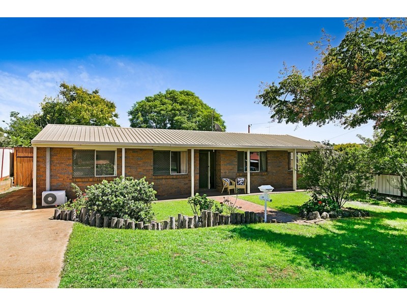 19 Claret Street, Wilsonton Heights QLD 4350