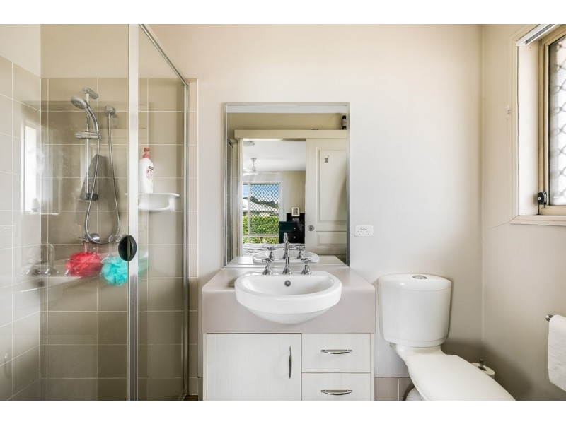 3 Latham Court, Wilsonton Heights QLD 4350