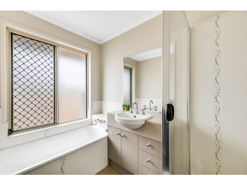 3 Latham Court, Wilsonton Heights QLD 4350