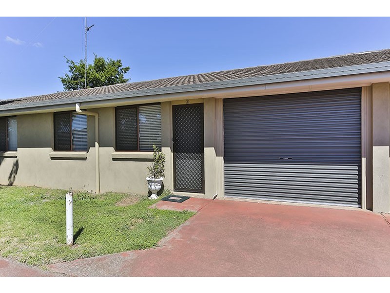 2/264 South Street, South Toowoomba QLD 4350