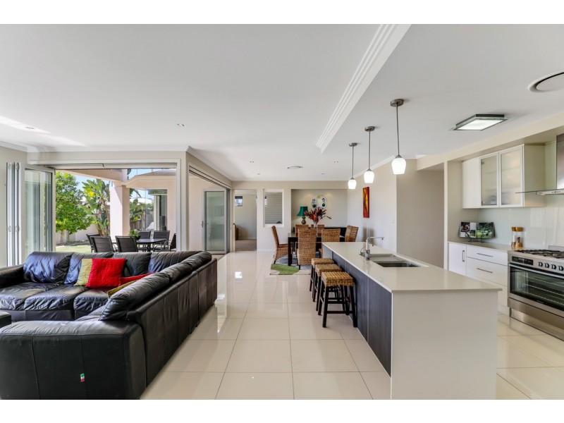 6 Stedman Street, Middle Ridge QLD 4350